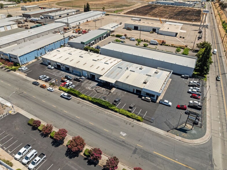 Primary Photo Of 820 Beckman Rd, Lodi Auto Repair For Sale