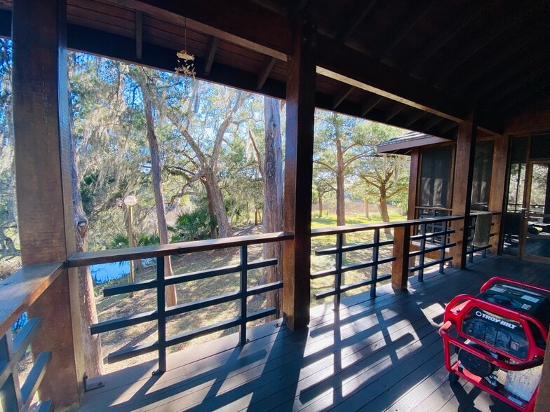 More Photos Of 1606 3rd Ave SE, Steinhatchee Lodge Meeting Hall For Sale