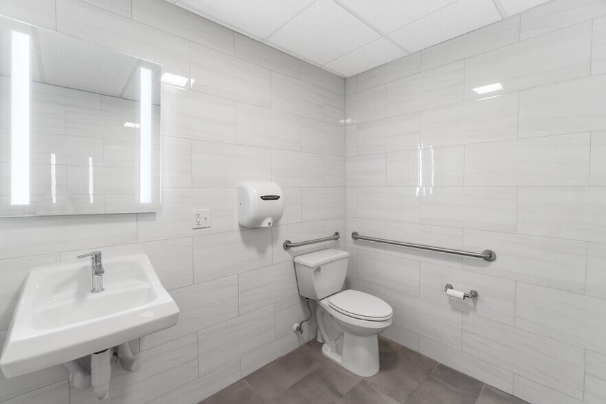 More Photos Of 1170 Clifton Ave, Clifton Office For Lease