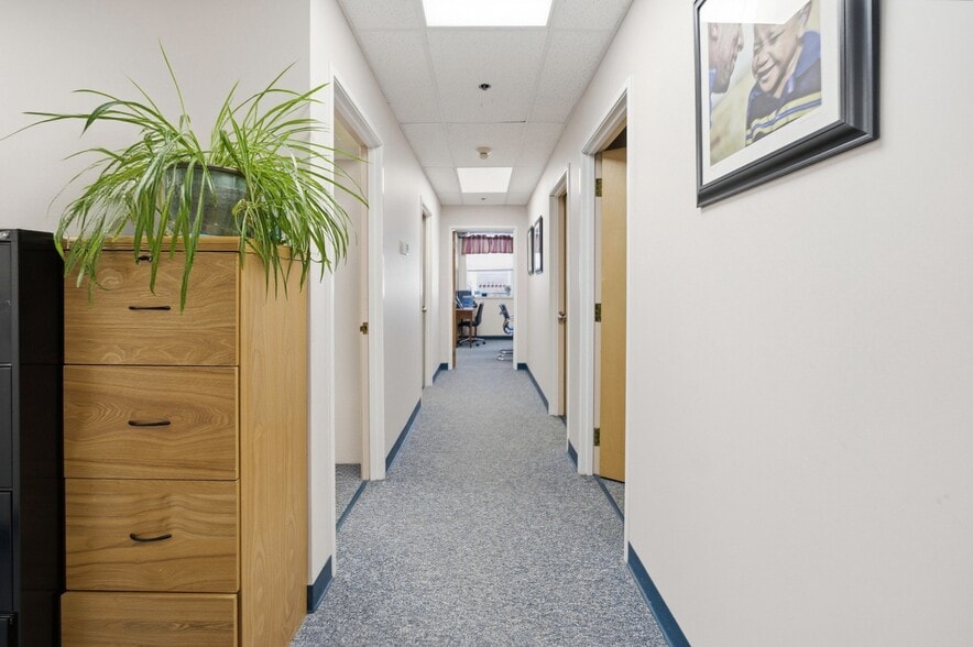 More Photos Of 475 E Main St, Patchogue Medical For Sale