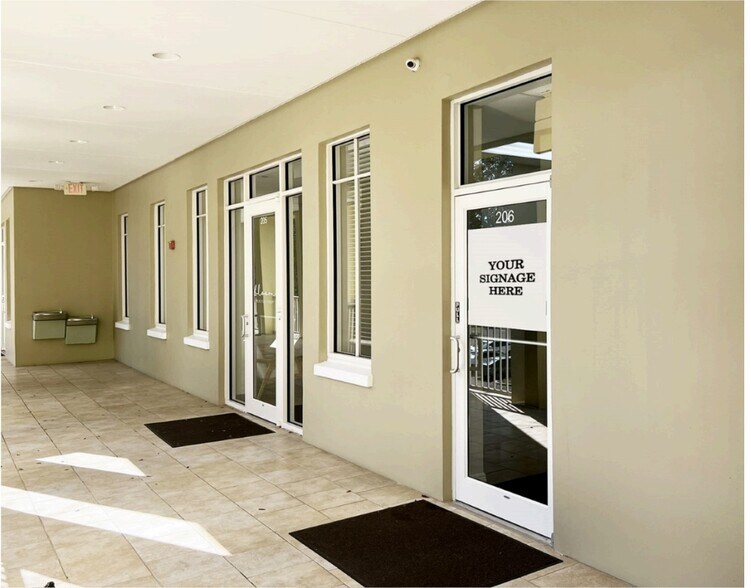 More Photos Of 16540 Pointe Village Dr, Lutz Storefront Retail Office For Lease