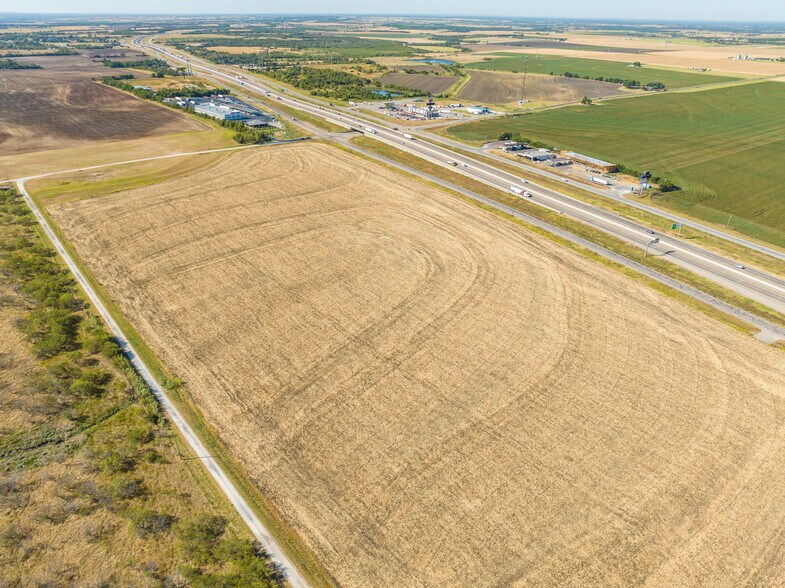 More Photos Of I-35 W / HCR 3115, Abbott Land For Sale