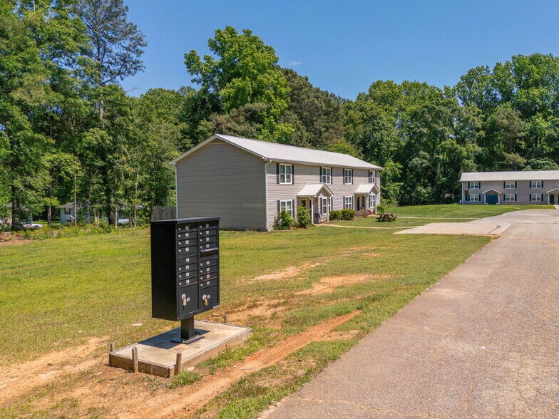 More Photos Of 4122 Oakwood Vlg, Oakwood Apartments For Sale