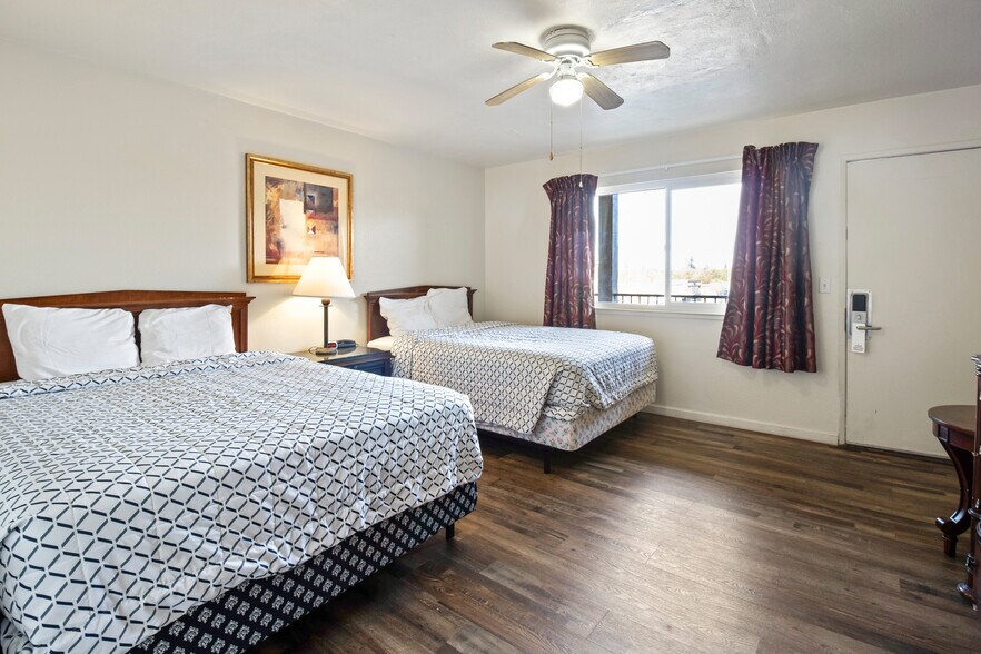 More Photos Of 333 S Main St, Red Bluff Hotel For Sale