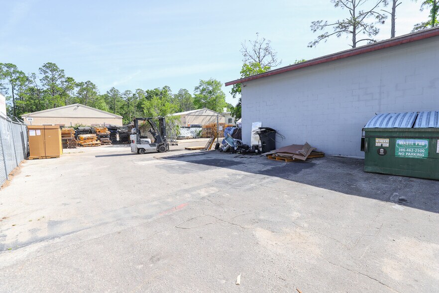 More Photos Of 2300 NW 71st Pl, Gainesville Warehouse For Lease