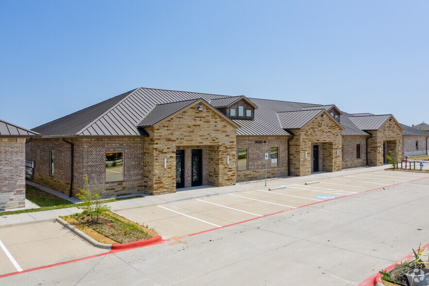Primary Photo Of 1400 N Coit Rd, McKinney Medical For Lease