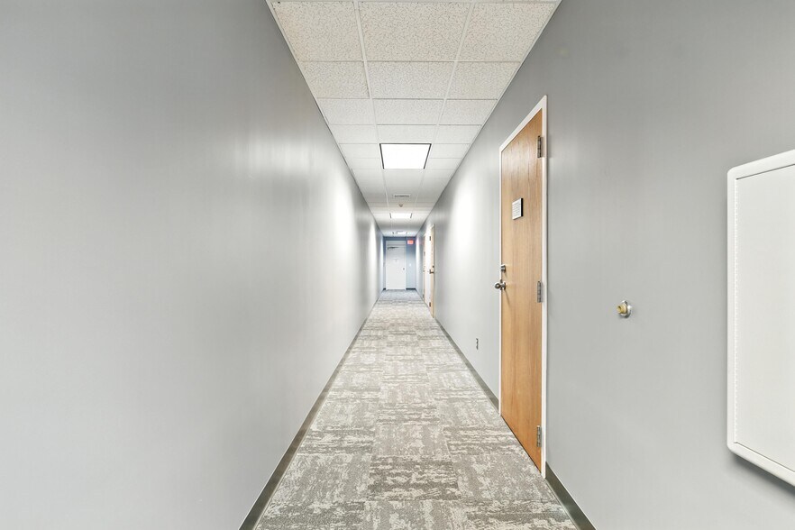 More Photos Of 3 Northwestern Dr, Bloomfield Medical For Lease