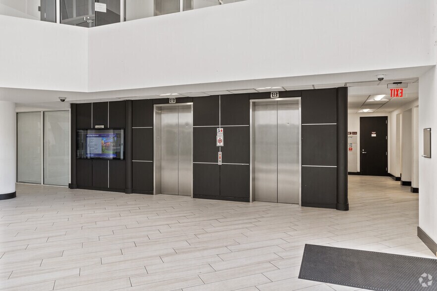 More Photos Of 560 Village Blvd, West Palm Beach Medical For Lease