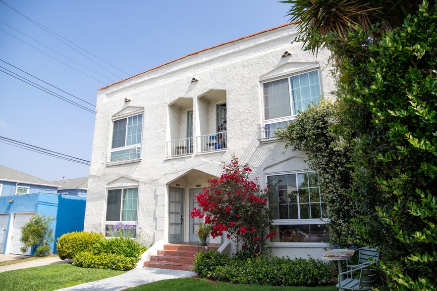 More Photos Of 4629 Clarissa Ave, Los Angeles Apartments For Sale