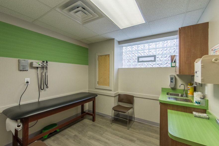 More Photos Of 2924 Main St, Buffalo Storefront Retail Office For Sale