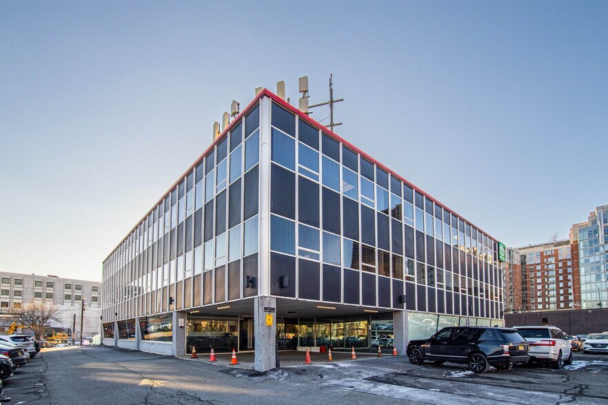 More Photos Of 7701 Marine Rd, North Bergen Office For Lease