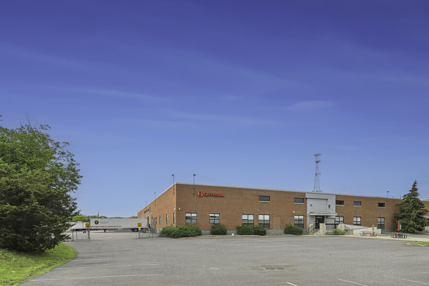 More Photos Of 301 Island Rd, Mahwah Warehouse For Lease