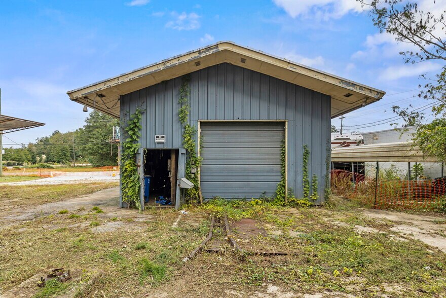 More Photos Of 4630 Augusta Rd, Greenville Auto Repair For Sale