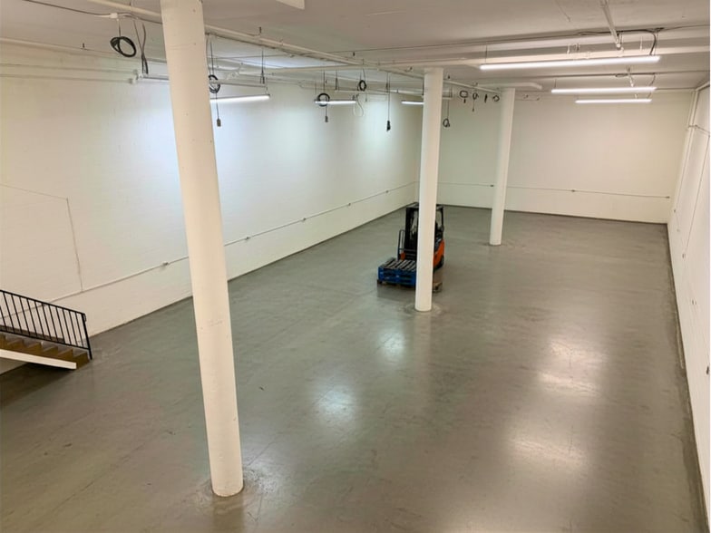 More Photos Of 3408 Fowler St, Los Angeles Warehouse For Sale