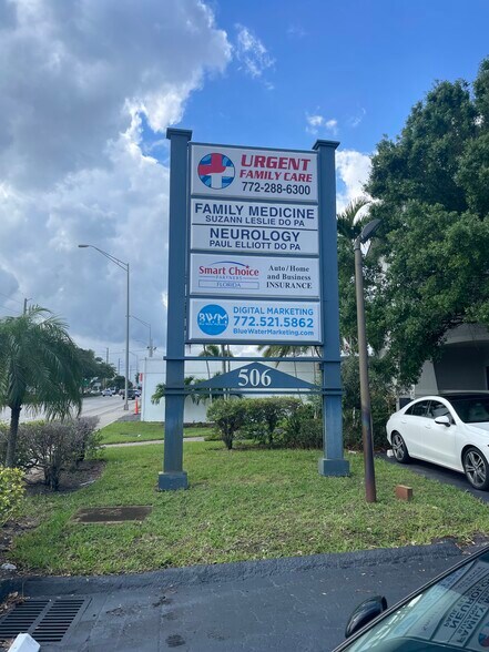 More Photos Of 506 SW Federal Hwy, Stuart Medical For Lease