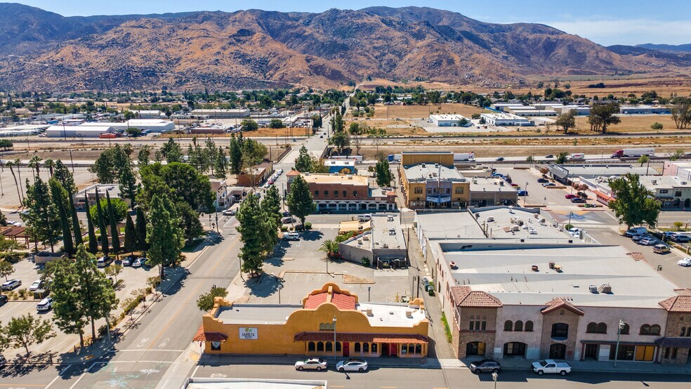 More Photos Of 89 N San Gorgonio Ave, Banning Storefront For Sale