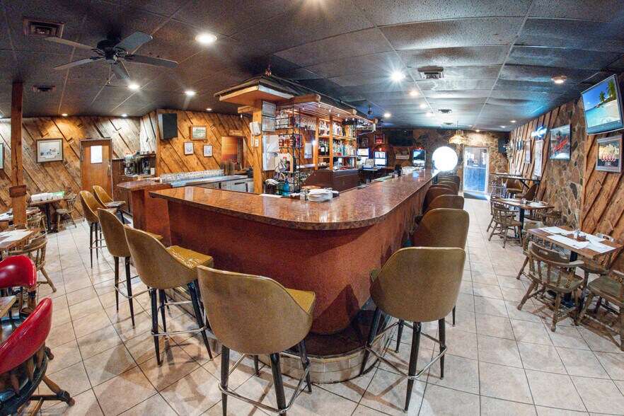 More Photos Of 10 E Hitt St, Mount Morris Restaurant For Sale