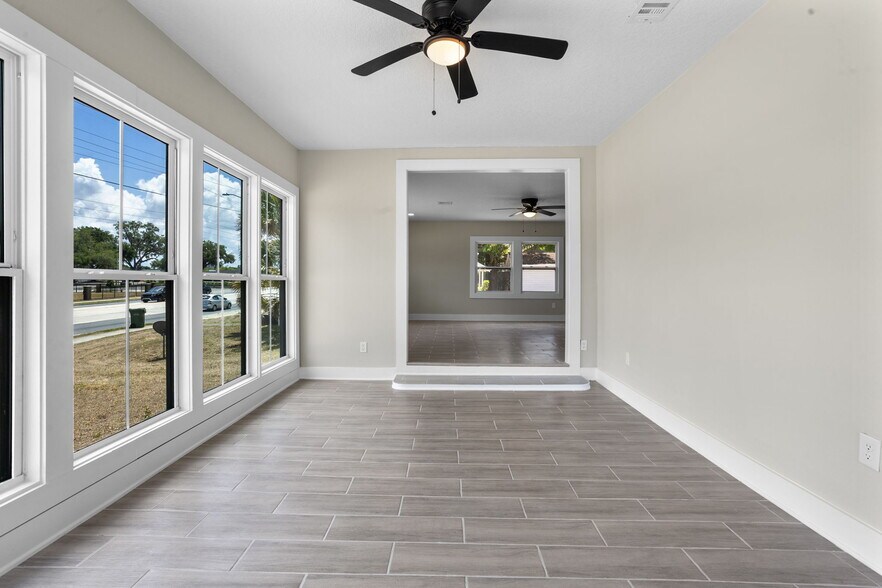 More Photos Of 209 N 14th St, Leesburg Office Residential For Sale