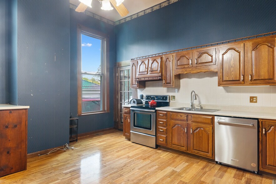 More Photos Of 639 Tower St, Tazewell Specialty For Sale