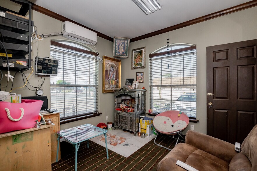 More Photos Of 3005 Houston Hwy, Victoria Hotel For Sale