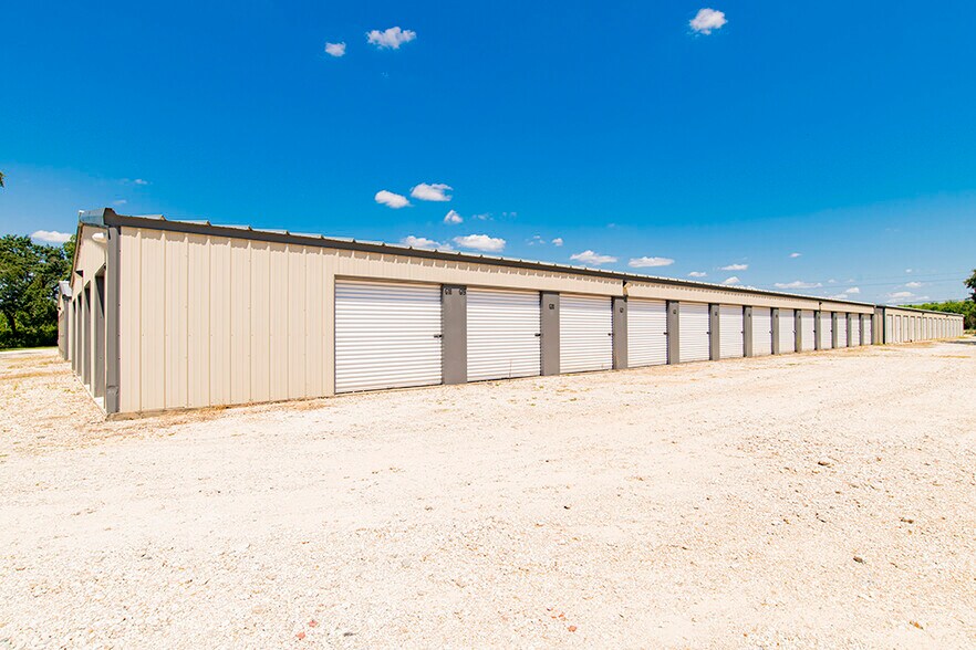 More Photos Of 25171 State Highway 59 Hwy, Loxley Self Storage For Sale