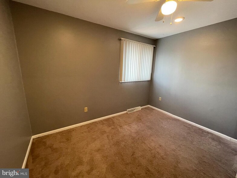 More Photos Of 1071 E Landis Ave, Vineland Medical For Sale