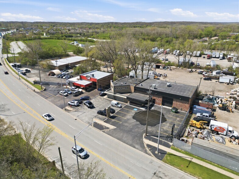More Photos Of 11324 Southwest Hwy, Palos Hills General Retail For Sale