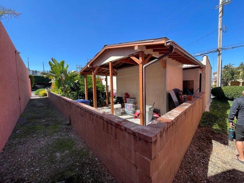 More Photos Of 3690 Newton St, Torrance General Retail For Sale