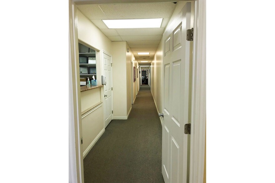 More Photos Of 11680-11682 Atlantic Ave, Lynwood Medical For Lease