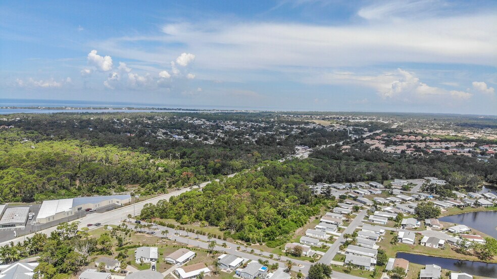 More Photos Of 801 N Indiana Ave, Englewood Land For Sale