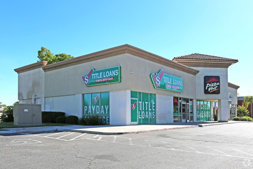 More Photos Of 1720 N Cedar Ave, Fresno Unknown For Lease