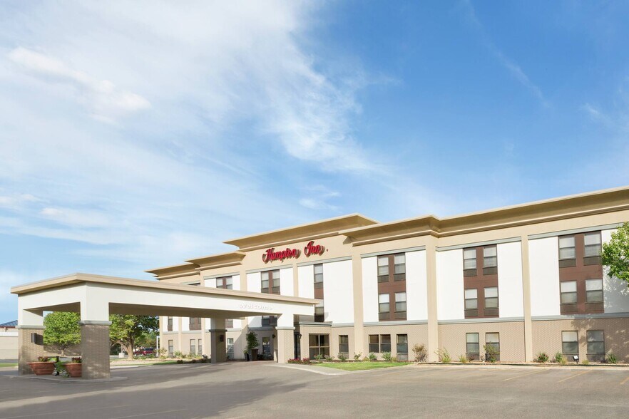 More Photos Of 4003 S Loop 289, Lubbock Hotel For Sale