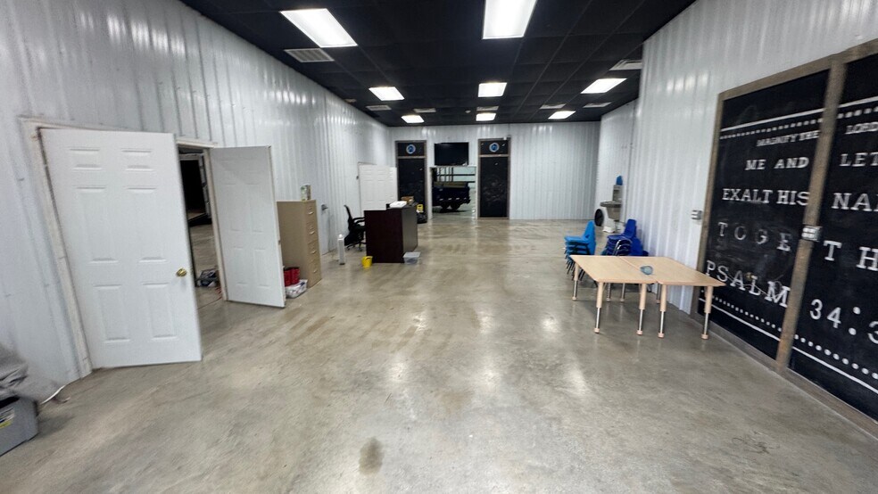 More Photos Of 3178 US-127 Hwy, Liberty Industrial For Lease