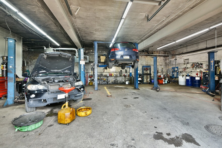 More Photos Of 601 W Fisher St, Philadelphia Warehouse For Sale