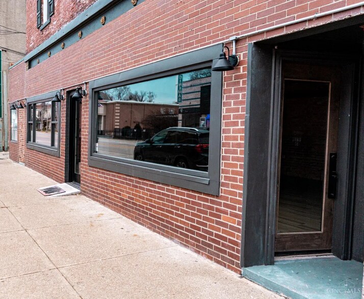 Primary Photo Of 108 E Main St, Blanchester General Retail For Lease