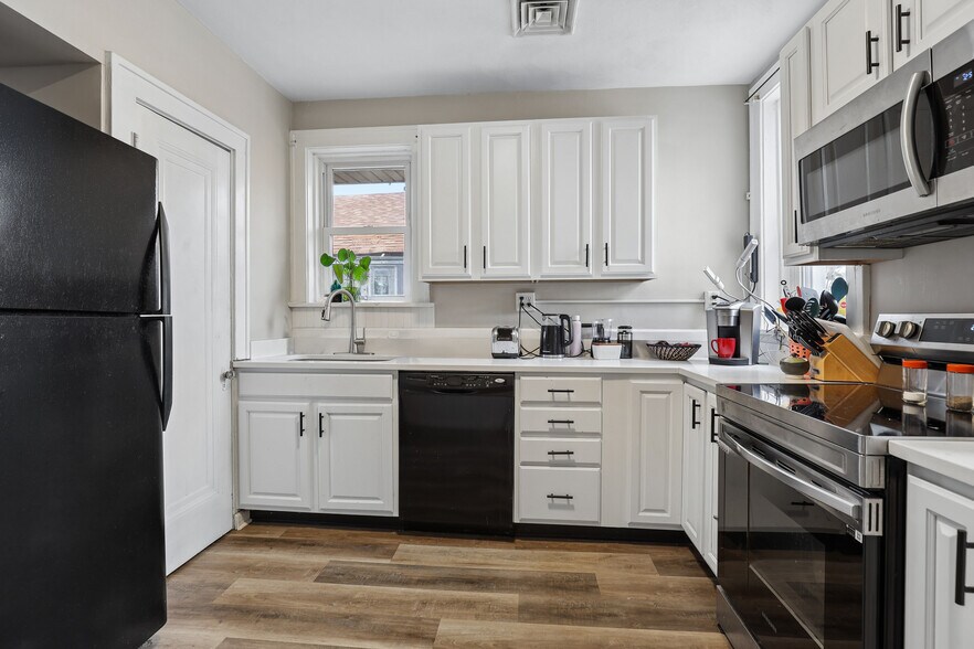 More Photos Of 4958 Tholozan Ave, Saint Louis Apartments For Sale