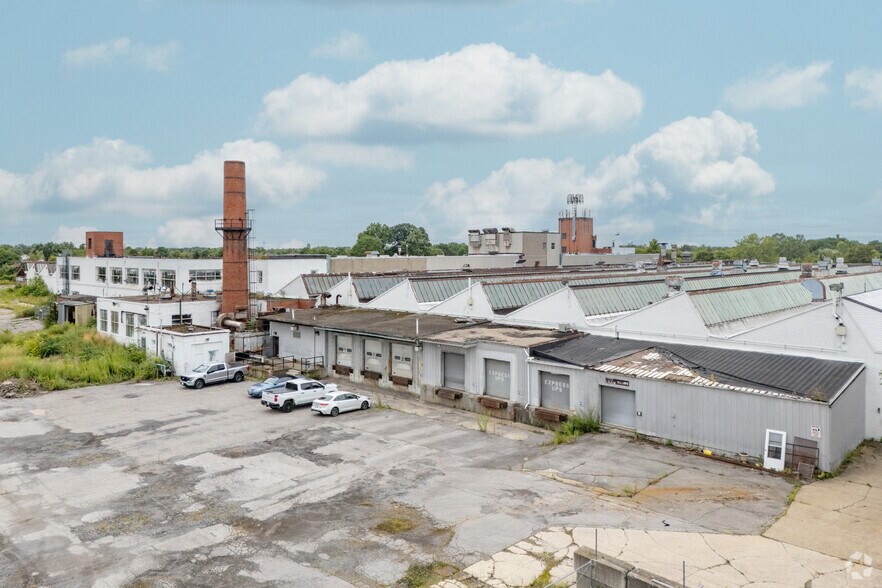 More Photos Of 203 Eggert Rd, Buffalo Warehouse For Sale