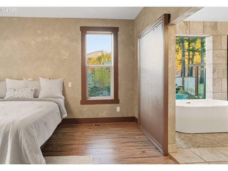 More Photos Of 49164 McKenzie Hwy, Vida Lodge Meeting Hall For Sale