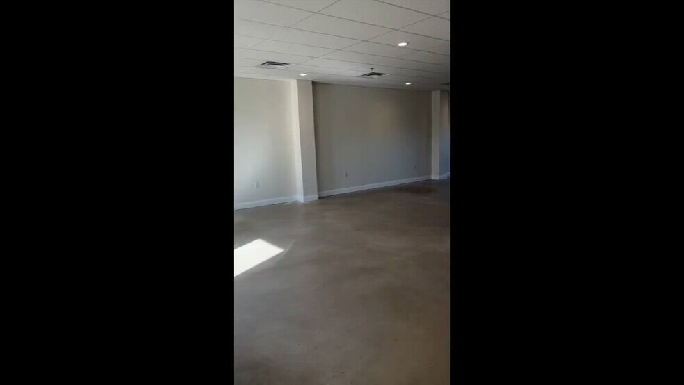 More Photos Of 195 Russell St, Hadley Medical For Lease