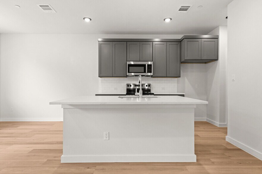 More Photos Of 2600 Gattis School Rd, Round Rock Apartments For Sale