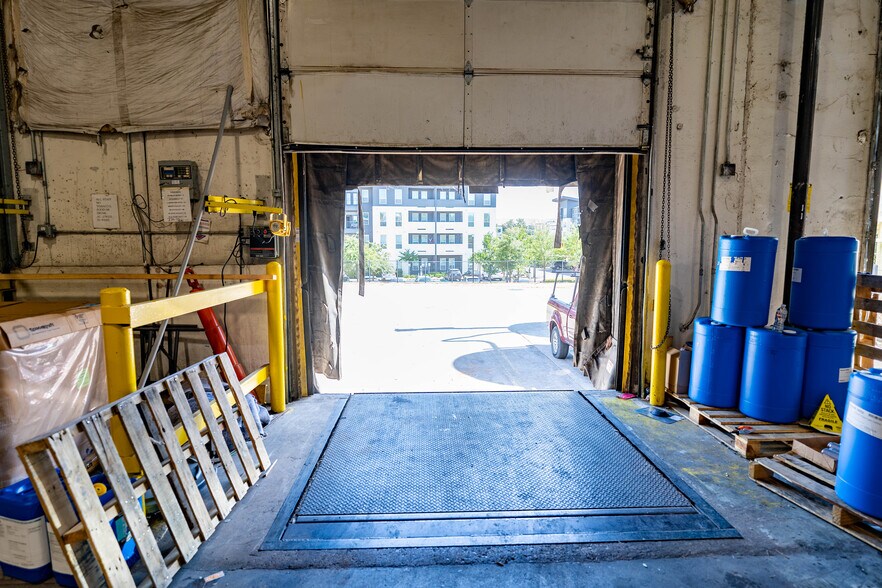 More Photos Of 8201 S Congress Ave, Austin Distribution For Sale