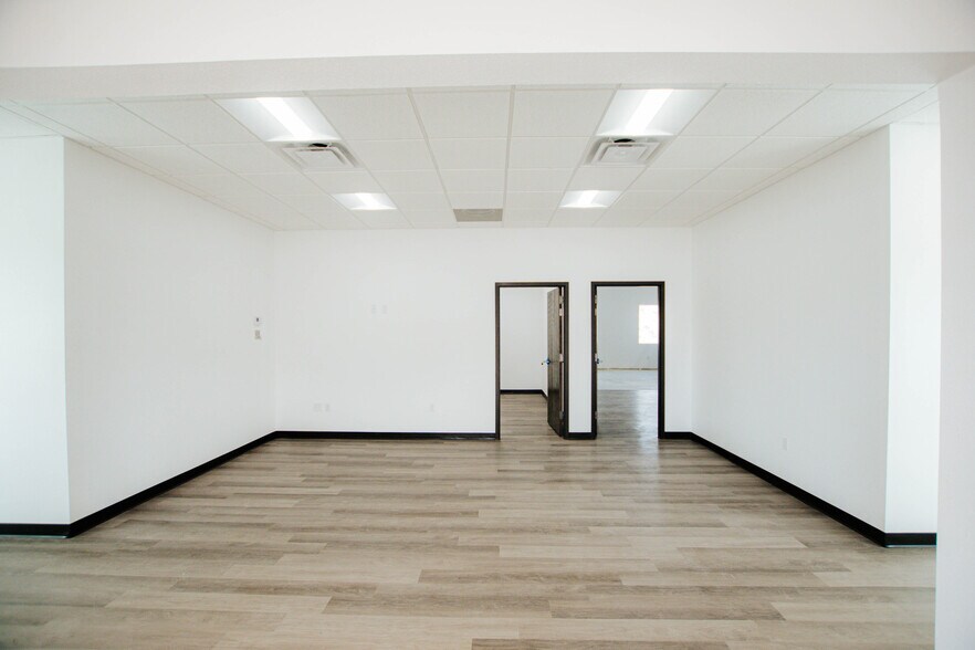 More Photos Of 160 Alto Mesa dr, El Paso Healthcare For Lease