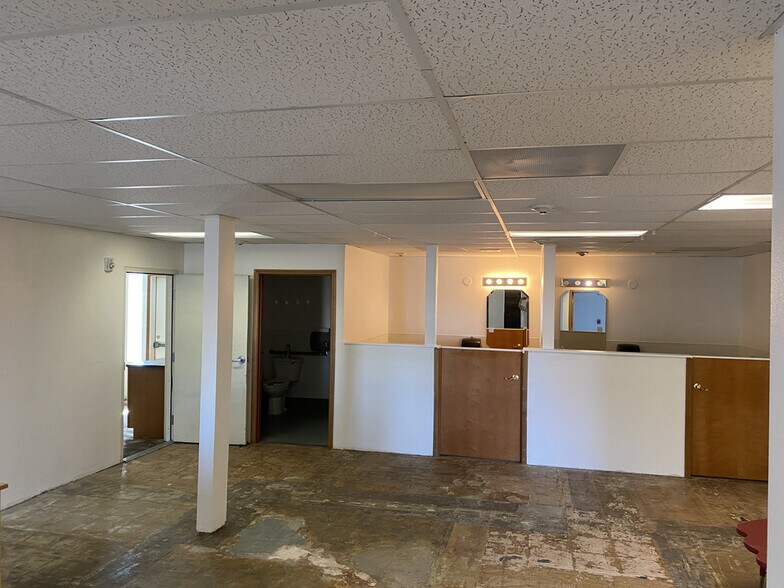 More Photos Of 1215 Thayer Dr, Richland Storefront Retail Office For Lease