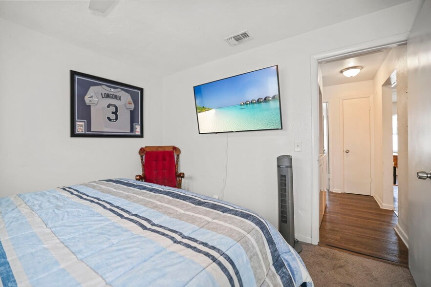 More Photos Of 7108 S Kissimmee St, Tampa Multifamily For Sale