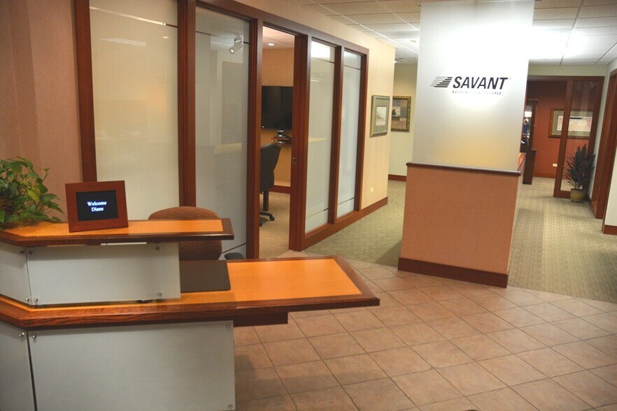 More Photos Of 1730 Park St, Naperville Office For Sale