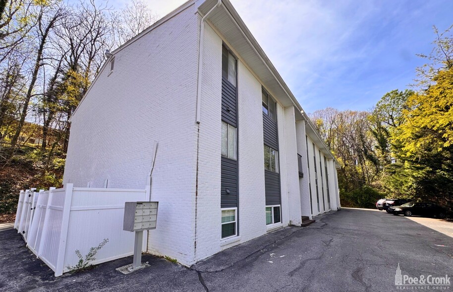 More Photos Of 6154 Darby Rd, Roanoke Apartments For Sale