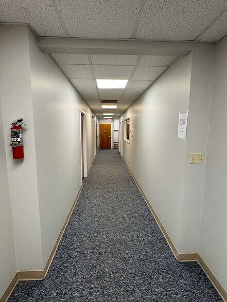 More Photos Of 6515 Clinton Hwy, Knoxville Office For Lease