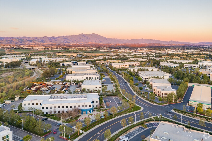 More Photos Of 50 Tesla, Irvine Light Manufacturing For Lease