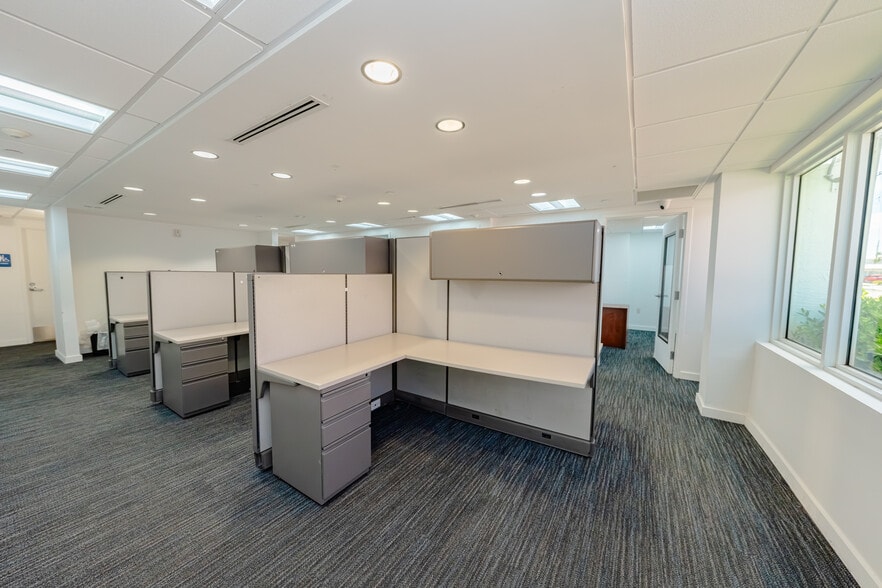 More Photos Of 3000 SW 2nd Ave, Fort Lauderdale Warehouse For Sale