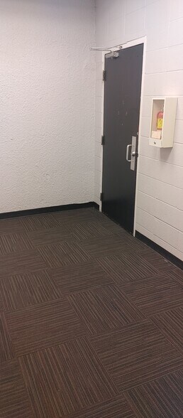 More Photos Of 10211 100th Ave, Fort Saskatchewan Health Club For Lease
